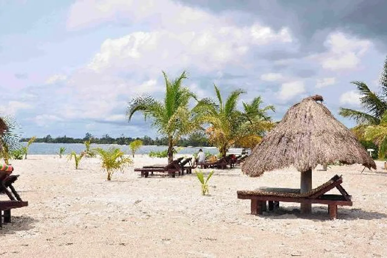 Assala Lodge & Beach Resort — rooms and atmosphere