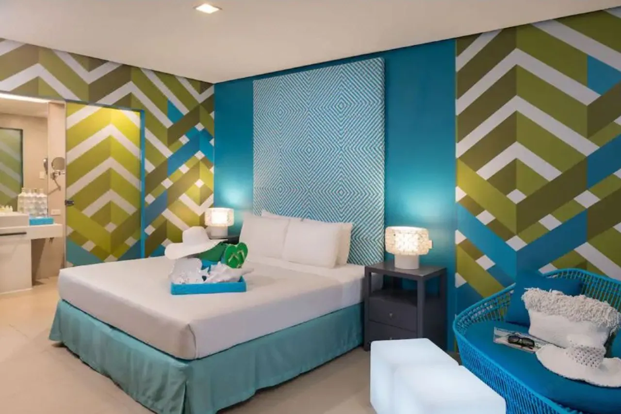 Astoria Boracay — rooms and atmosphere