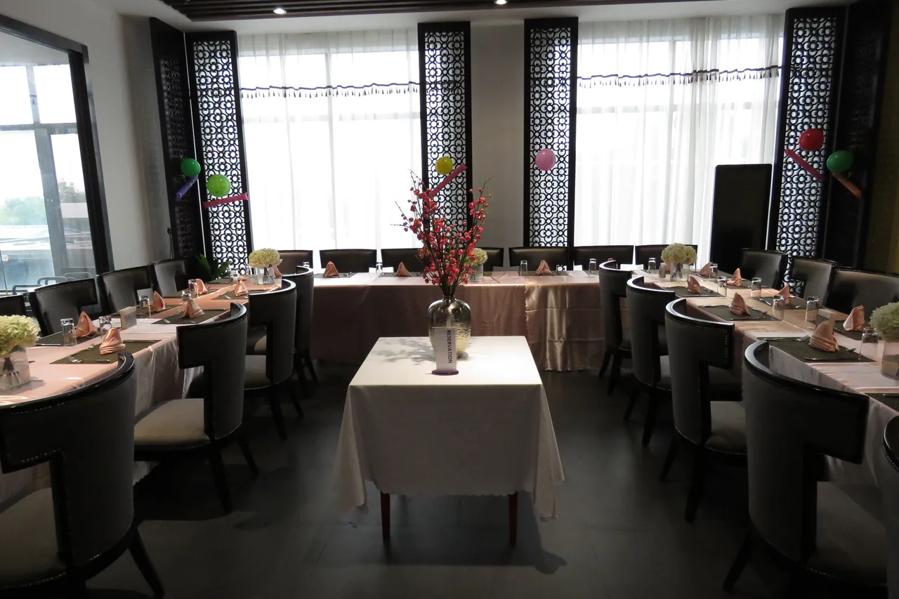 The Atlantic Lumley Hotel — rooms and atmosphere