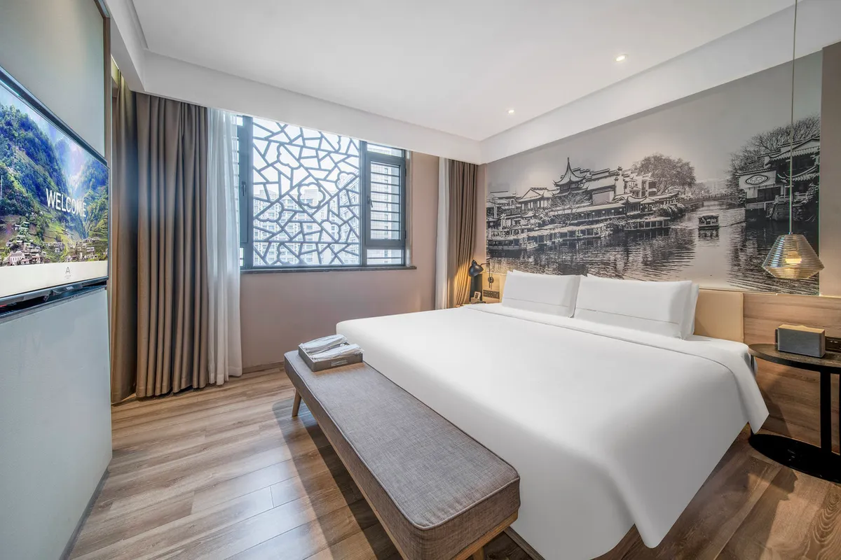 Atour Hotel Nanjing Confucius Temple — rooms and atmosphere