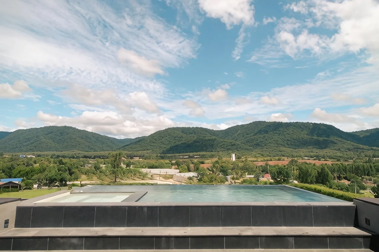 atta Lakeside Resort Suite — ภาพห้องพักและบรรยากาศ