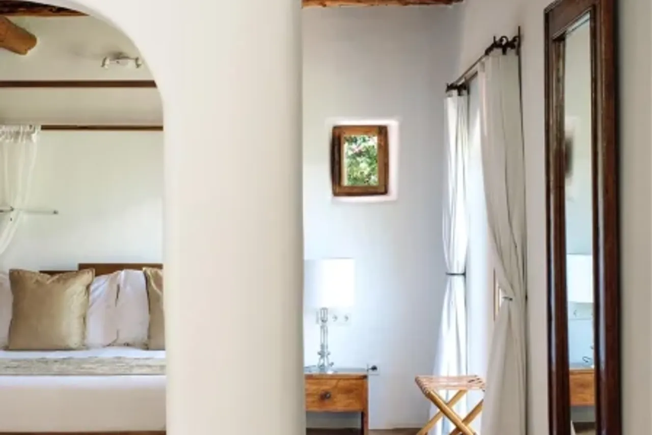 Atzaró Agroturismo — ภาพห้องพักและบรรยากาศ