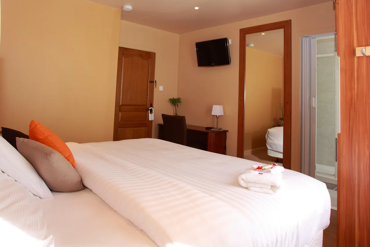 Auberge Saint-Pierre — rooms and atmosphere