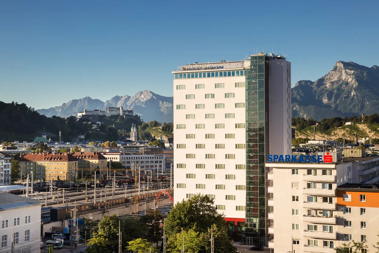 Austria Trend Hotel Europa Salzburg — rooms and atmosphere