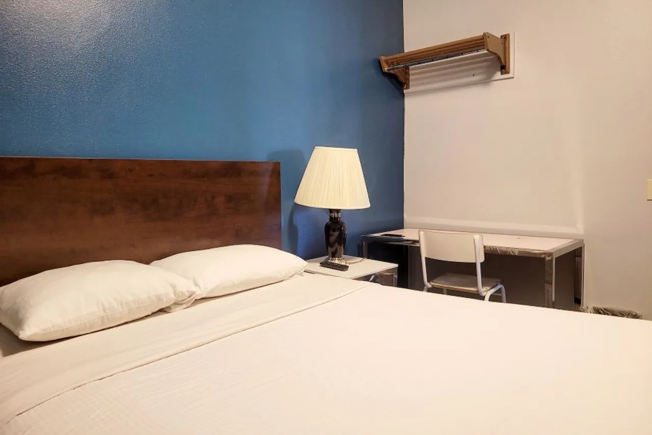 AVAION Hotel LAX-SoFi Stadium — rooms and atmosphere