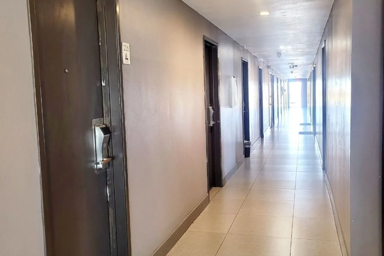 AVAION Hotel LAX-SoFi Stadium — rooms and atmosphere