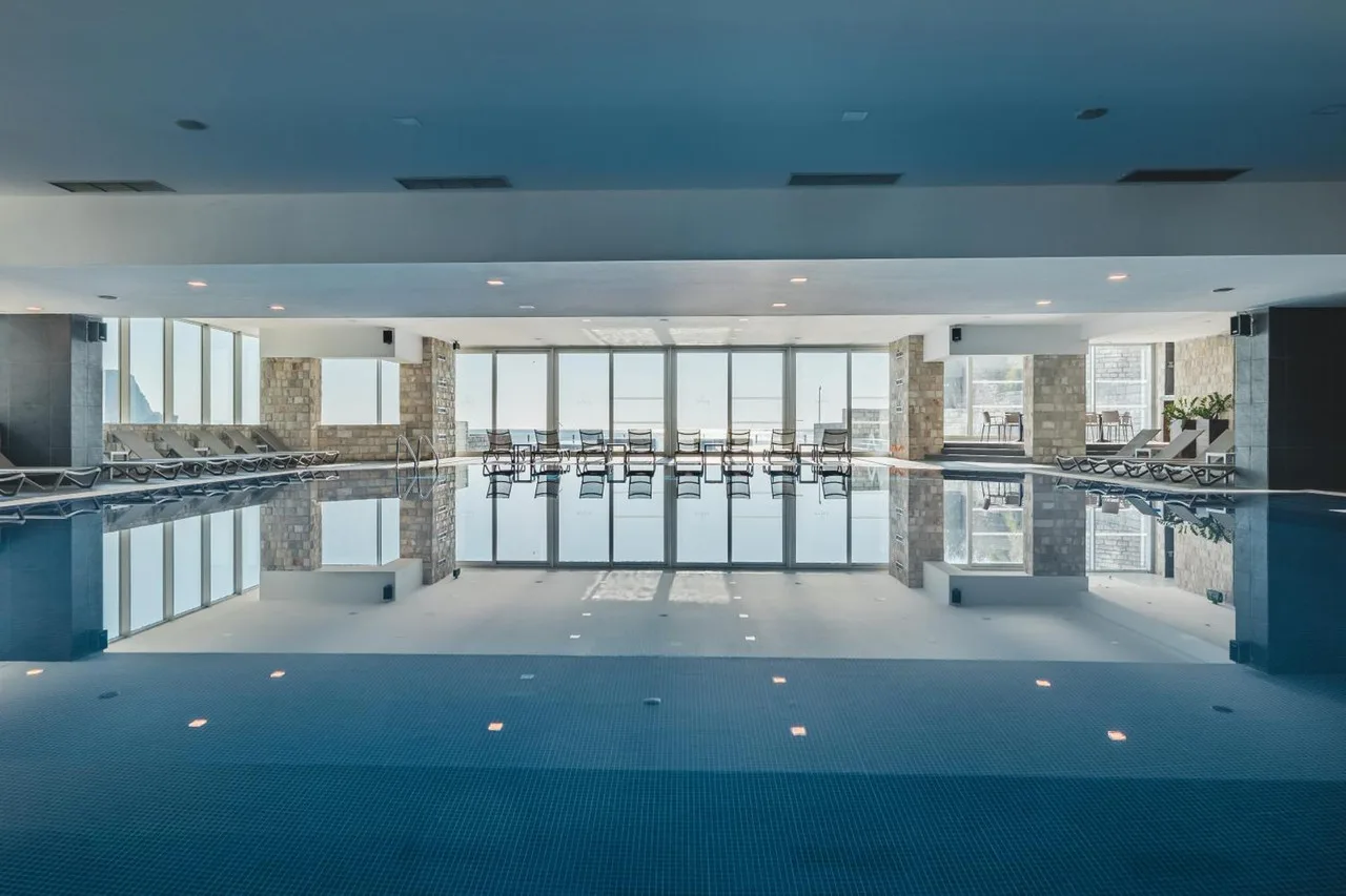 Avala Resort & Villas — ภาพห้องพักและบรรยากาศ