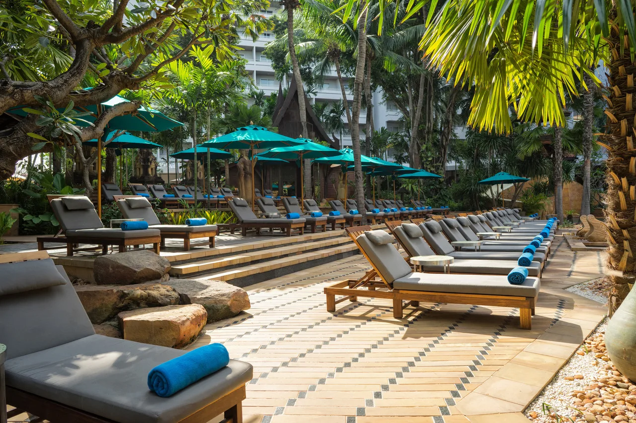 Avani Pattaya Resort — rooms and atmosphere