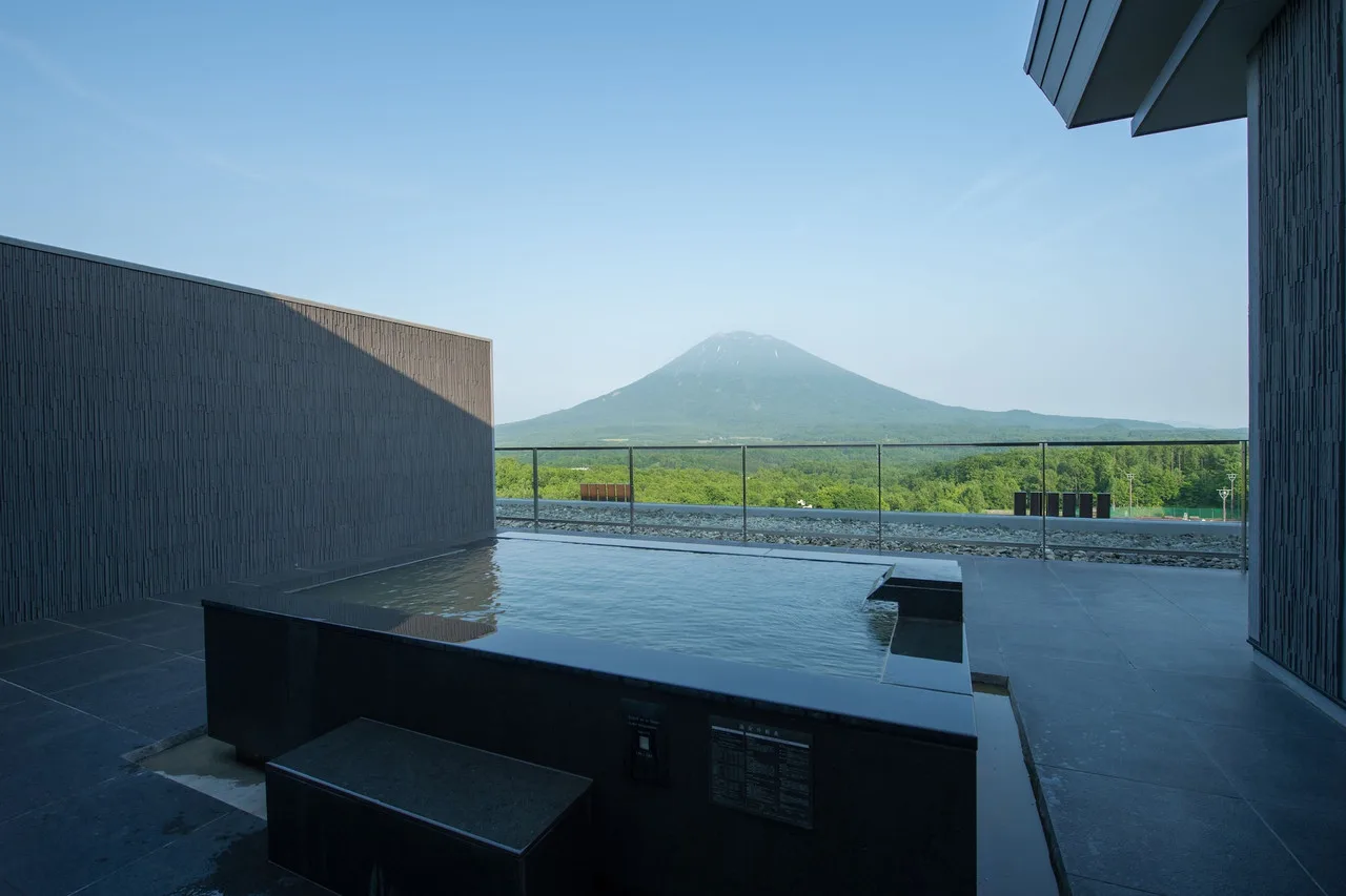 AYA Niseko — rooms and atmosphere