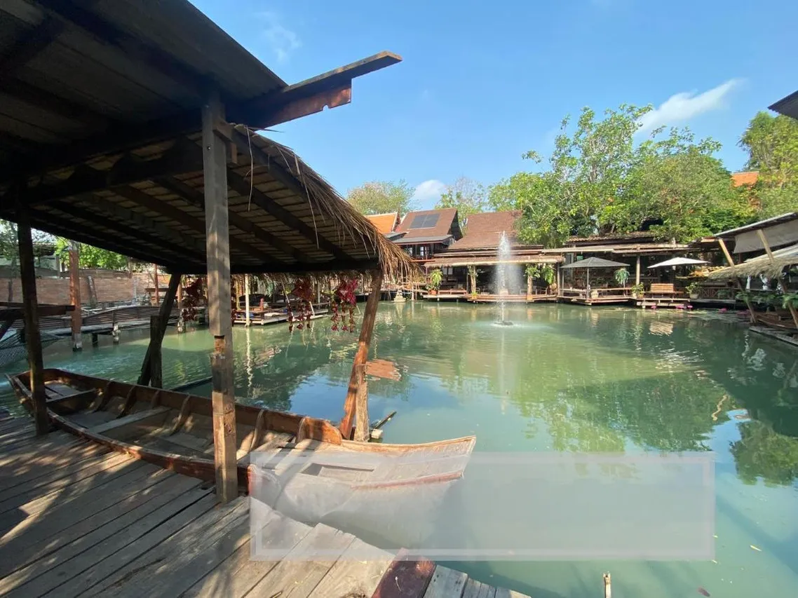 Ayutthaya Retreat — rooms and atmosphere