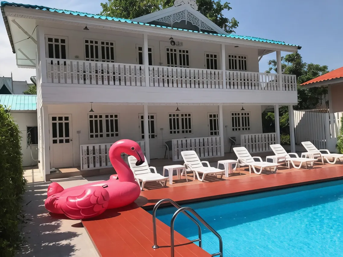 Baan Luang Harn — rooms and atmosphere