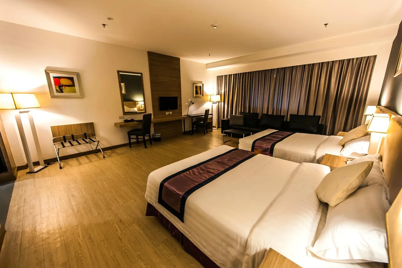 Badi'ah Hotel — rooms and atmosphere