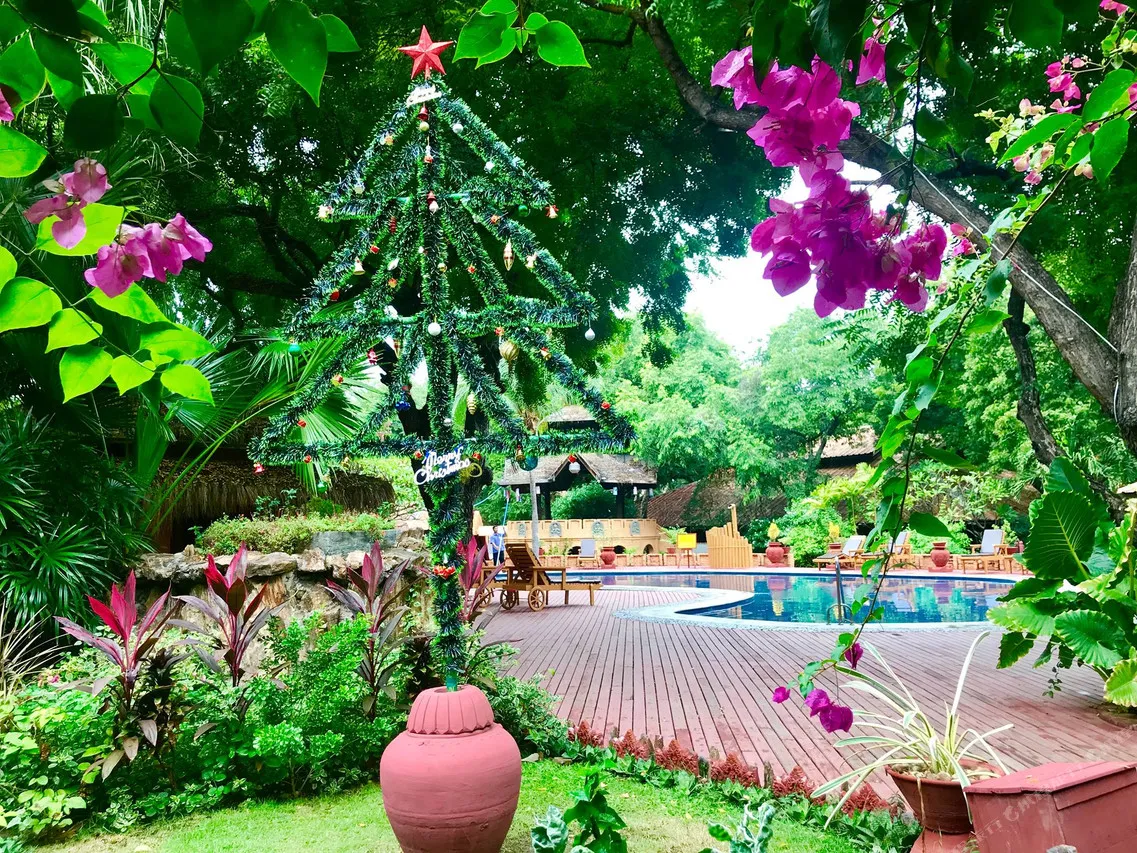 Bagan Hotel River View — rooms and atmosphere