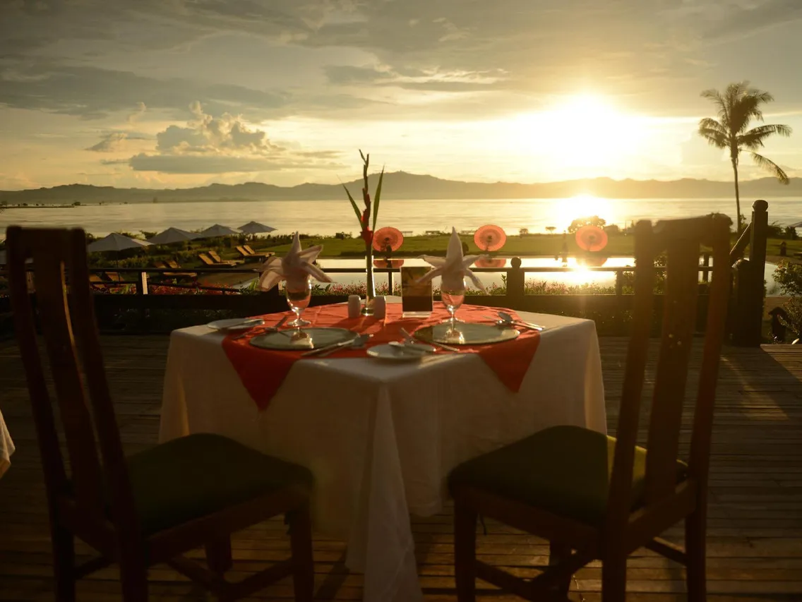 Bagan Thiripyitsaya Sanctuary Resort — rooms and atmosphere
