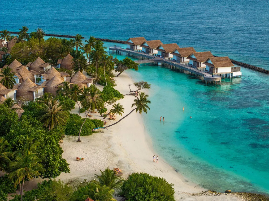Bandos Maldives — rooms and atmosphere