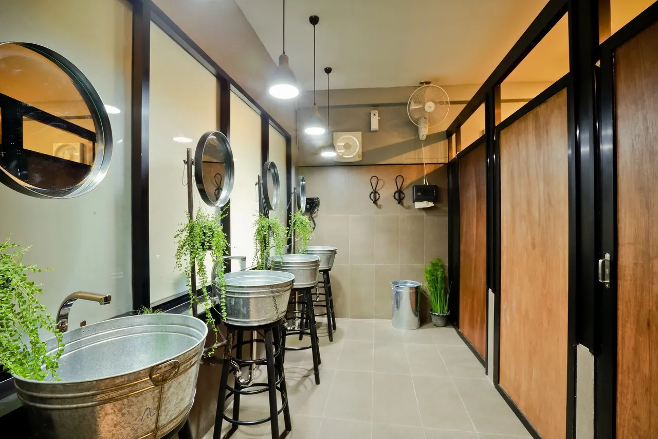Bangkok Bed and Bike — rooms and atmosphere