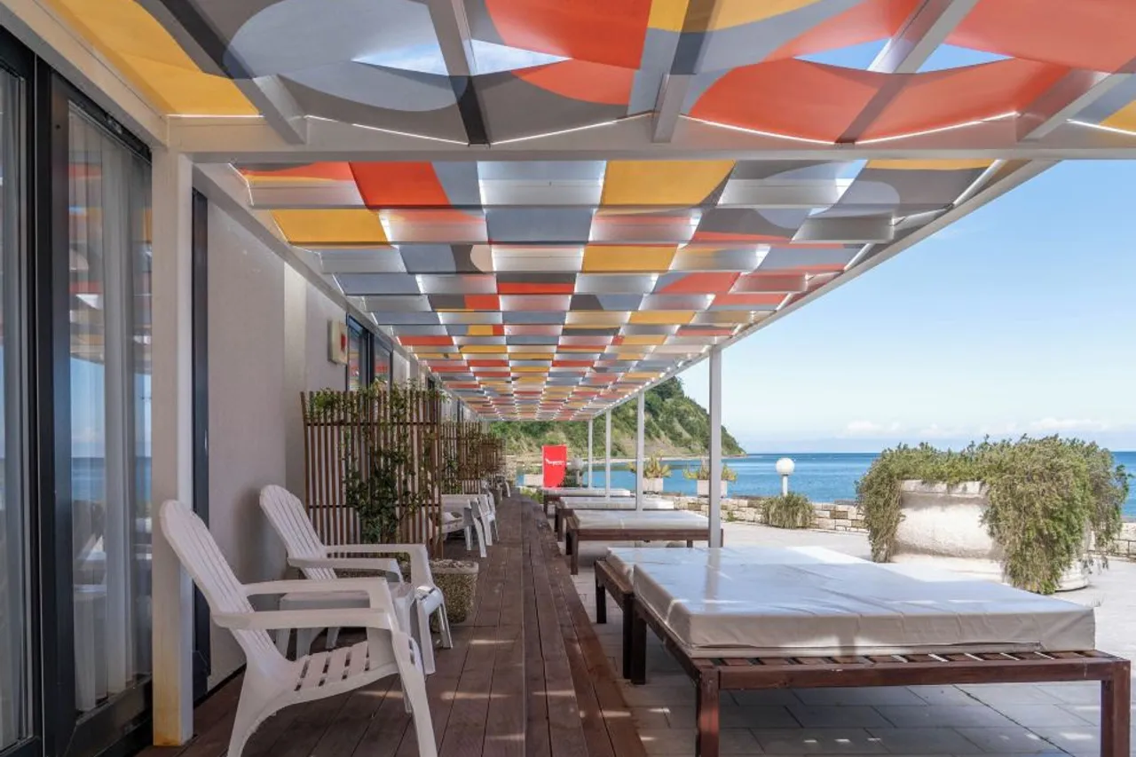Barbara Piran Beach Hotel — ภาพห้องพักและบรรยากาศ