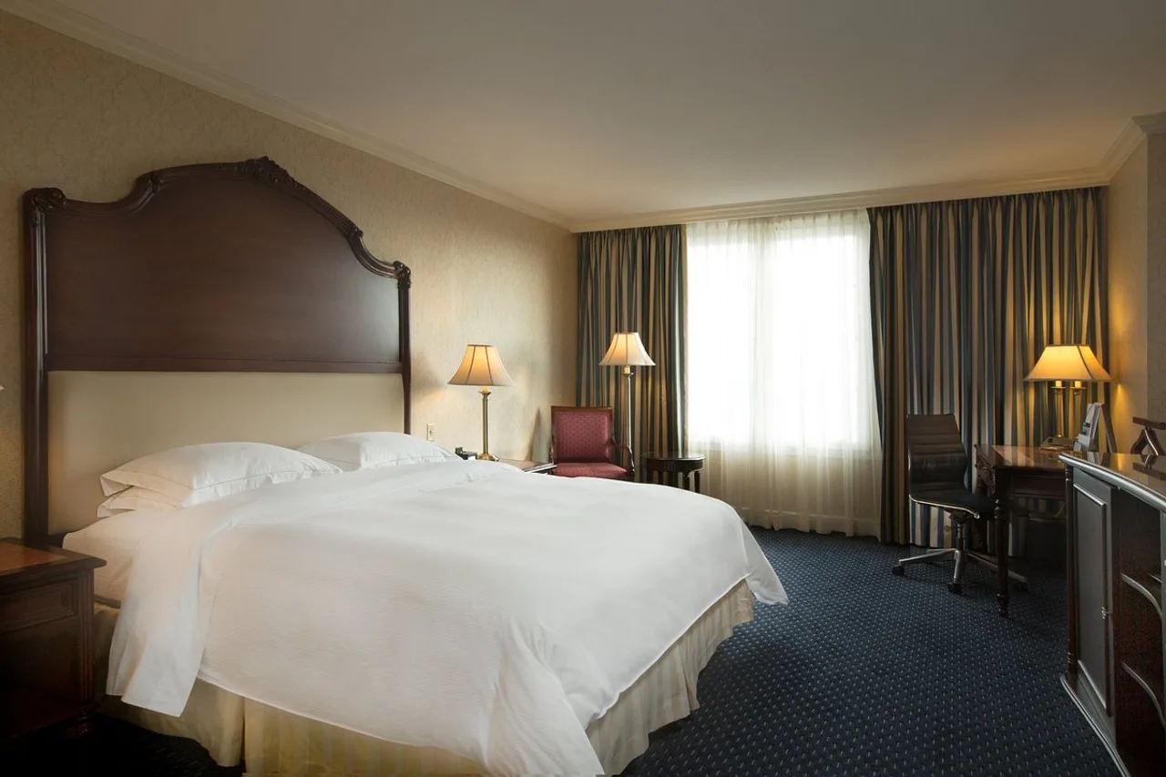Barceló San Salvador — rooms and atmosphere