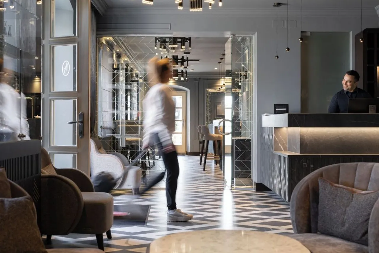 Bastion Heritage Hotel - Relais & Chateaux — rooms and atmosphere