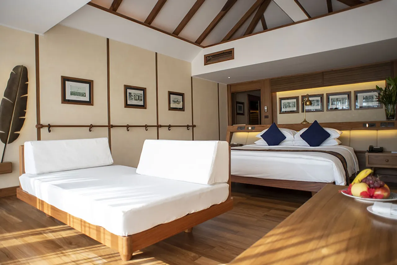 Bayview - The Beach Resort — rooms and atmosphere