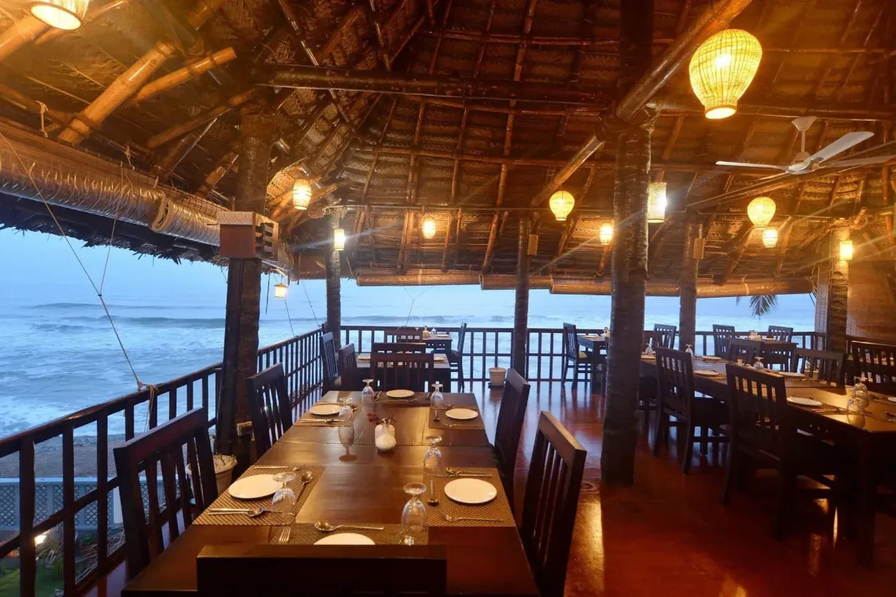 B'Canti Boutique Beach Resort — rooms and atmosphere