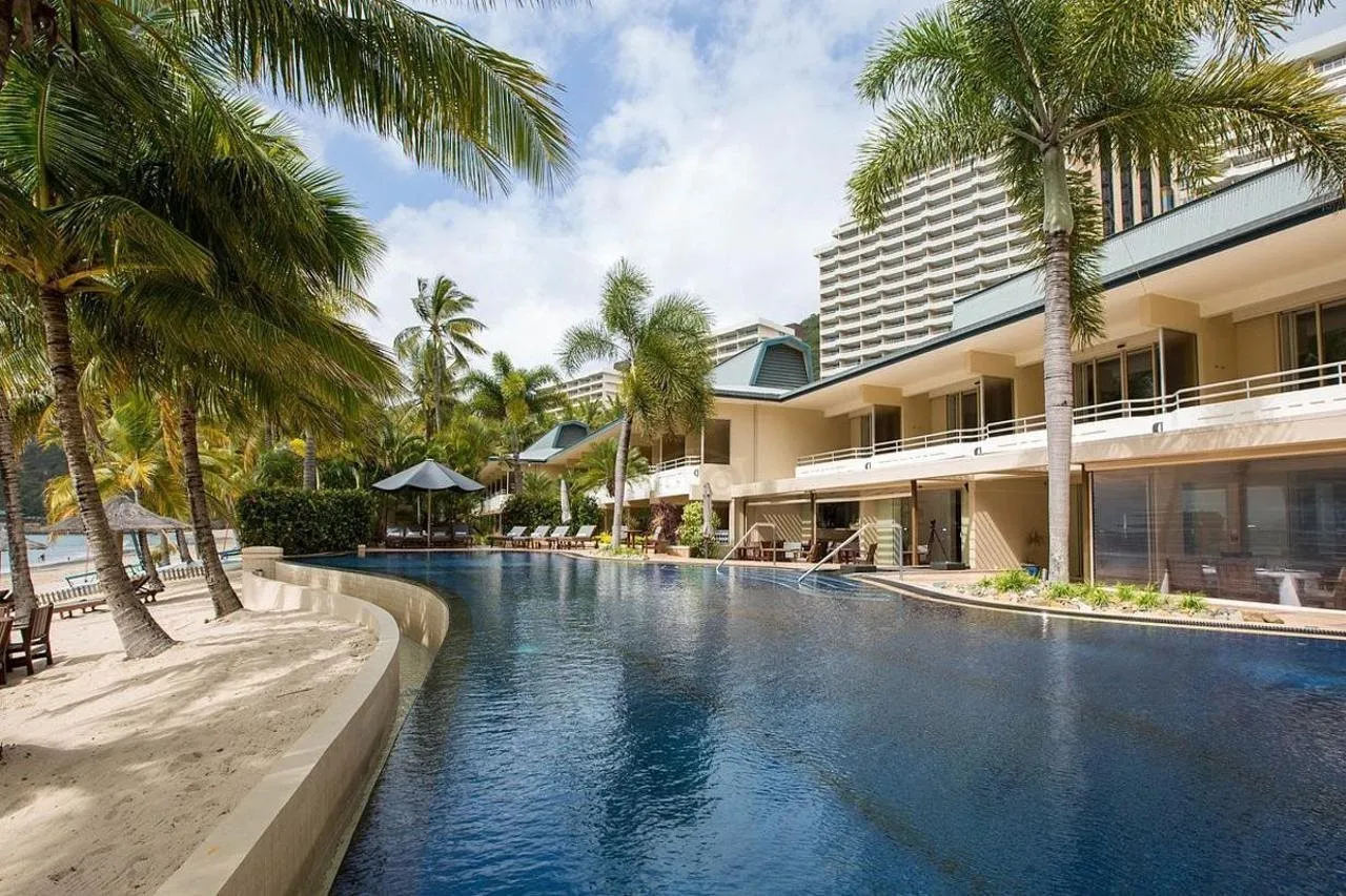 Beach Club — rooms and atmosphere