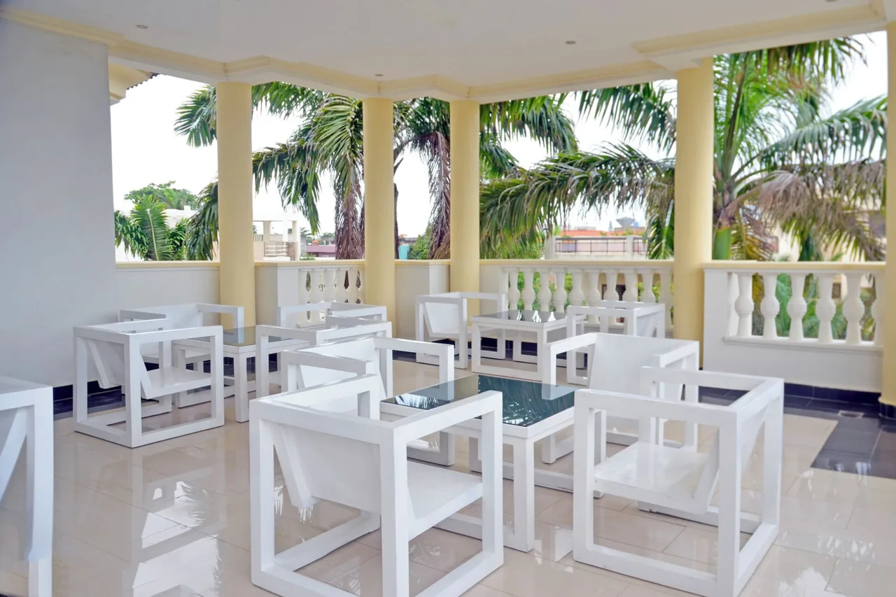 Beach Sand Hotel and Resort — ภาพห้องพักและบรรยากาศ