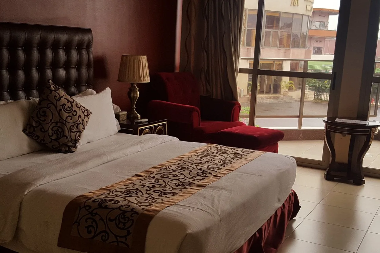 Beatrice Hotel — rooms and atmosphere