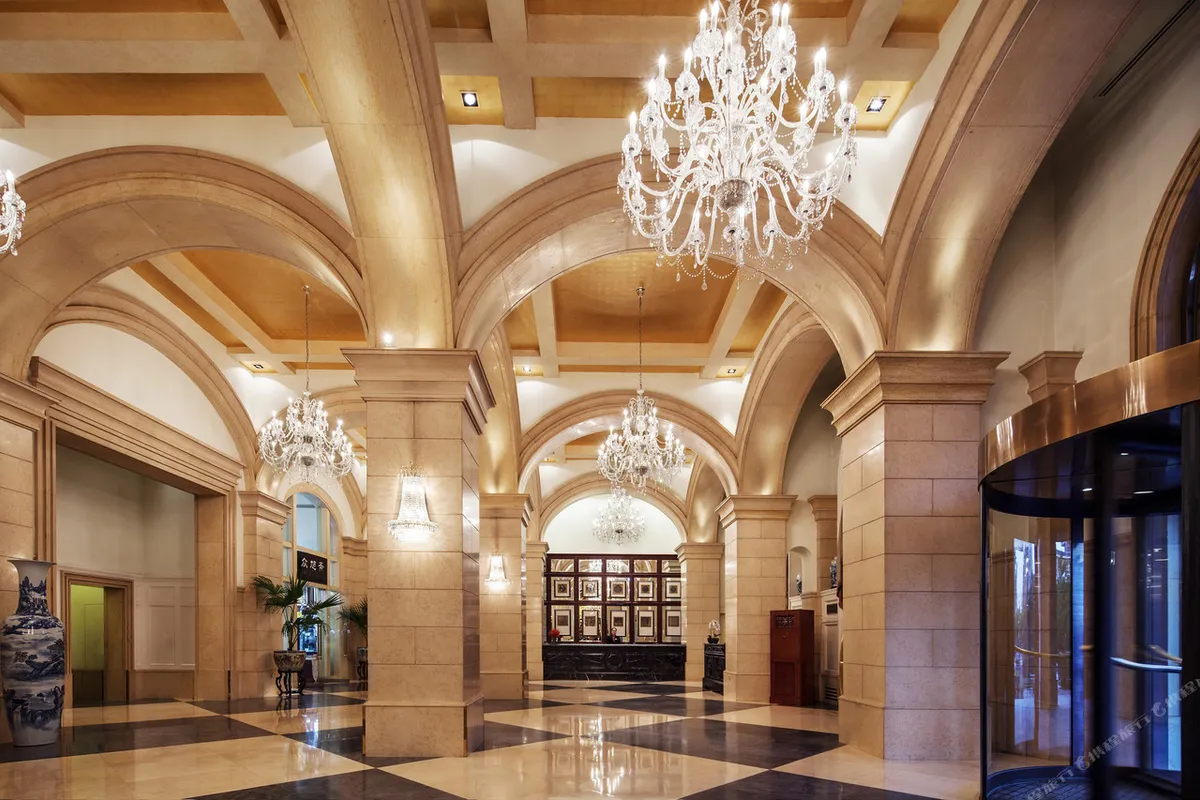 Beijing Hotel NUO Wangfujing — rooms and atmosphere