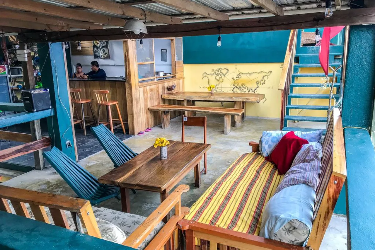 Bella's Backpackers San Ignacio — ภาพห้องพักและบรรยากาศ