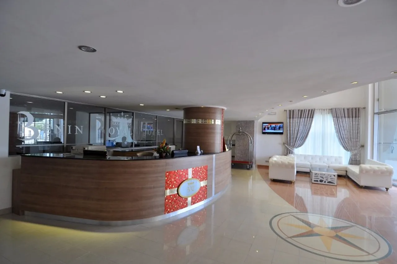Benin Royal Hotel — rooms and atmosphere