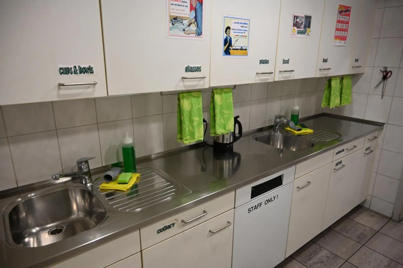 Bern Backpackers Hotel Glocke — rooms and atmosphere