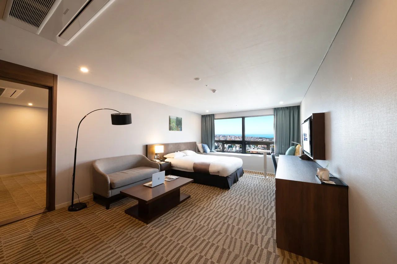 Best Western Jeju Hotel — rooms and atmosphere