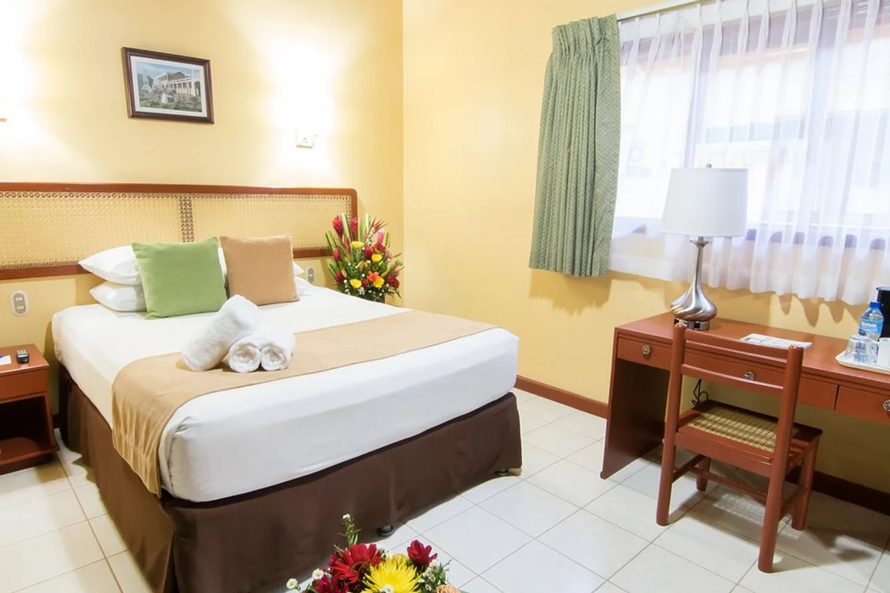 Best Western Las Mercedes Airport Managua — rooms and atmosphere