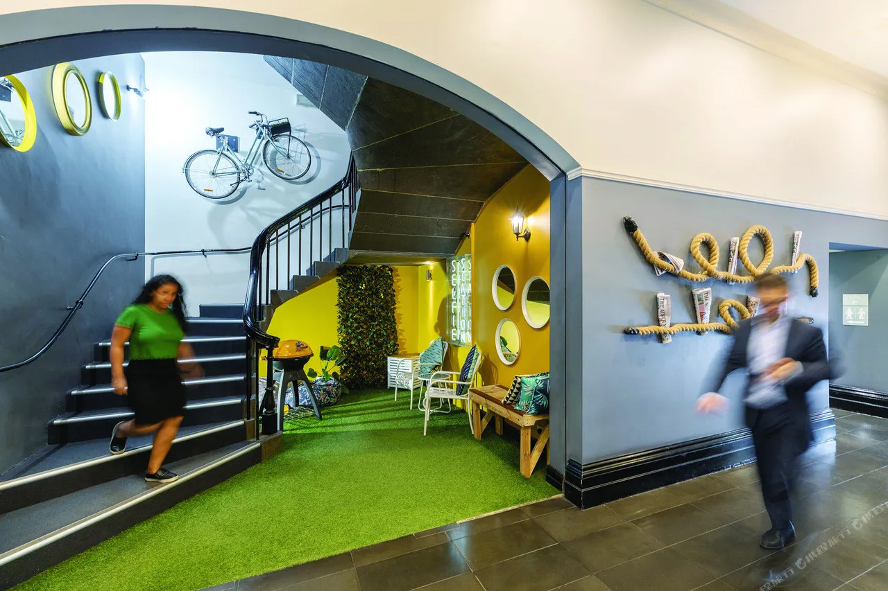 Best Western Melbourne City — rooms and atmosphere