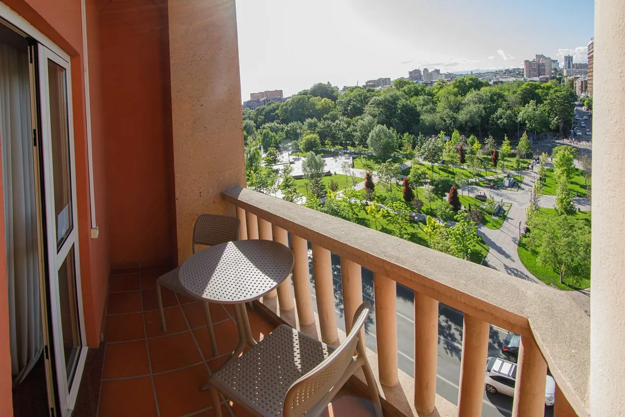 Best Western Plus Congress Hotel — rooms and atmosphere
