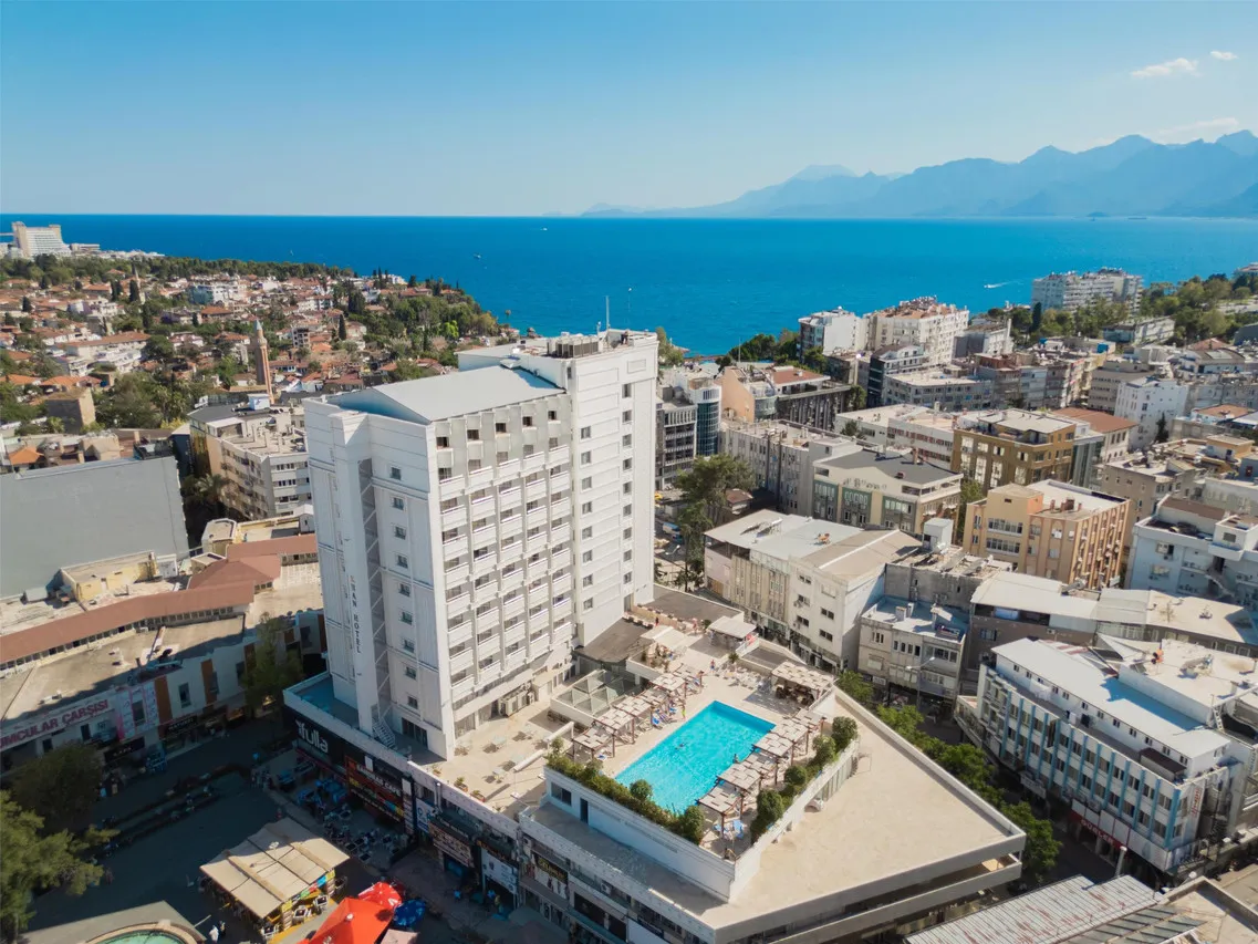 Best Western Plus Khan Hotel — hotel