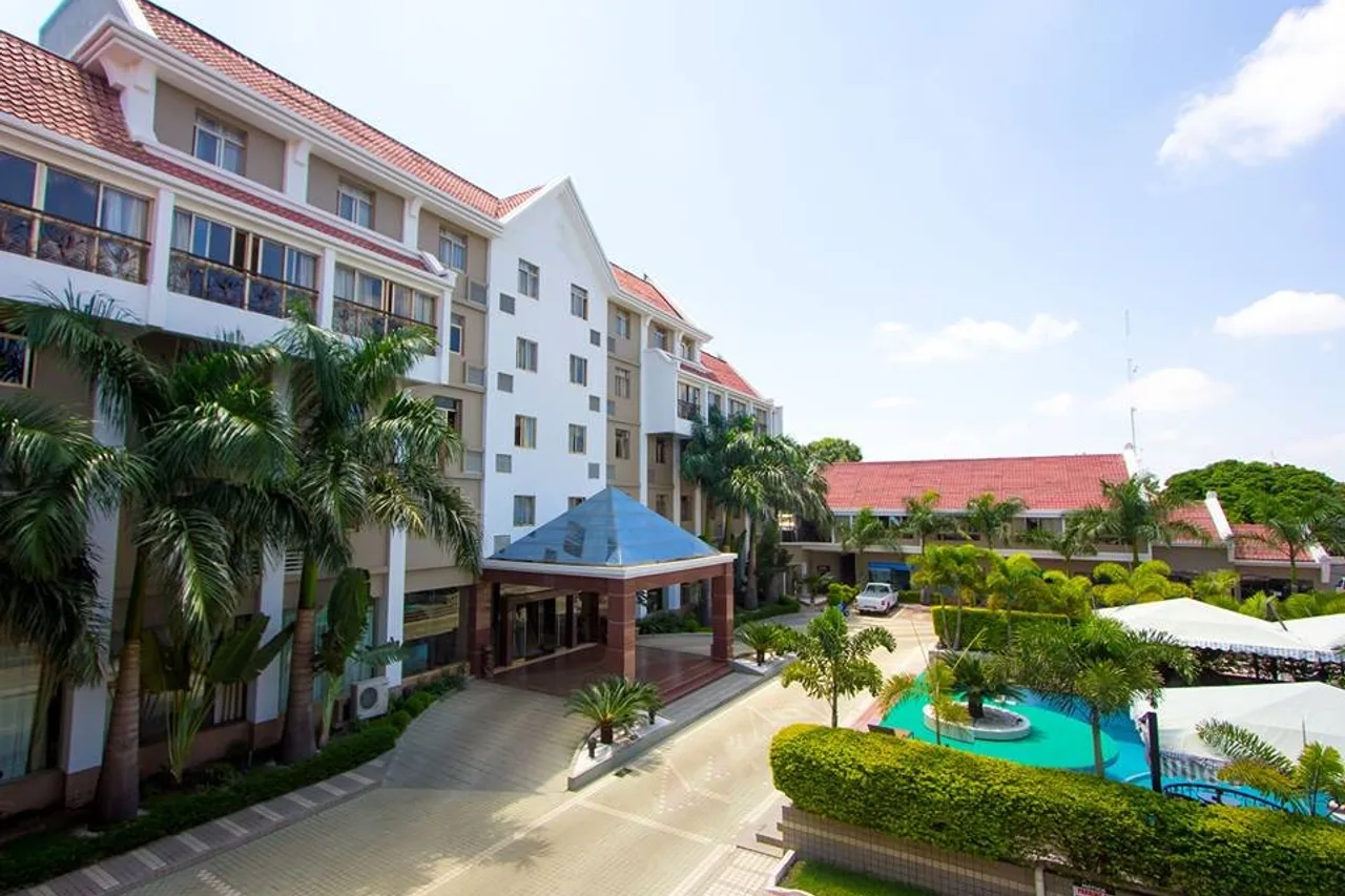 Best Western Plus Lusaka Grand Hotel — rooms and atmosphere