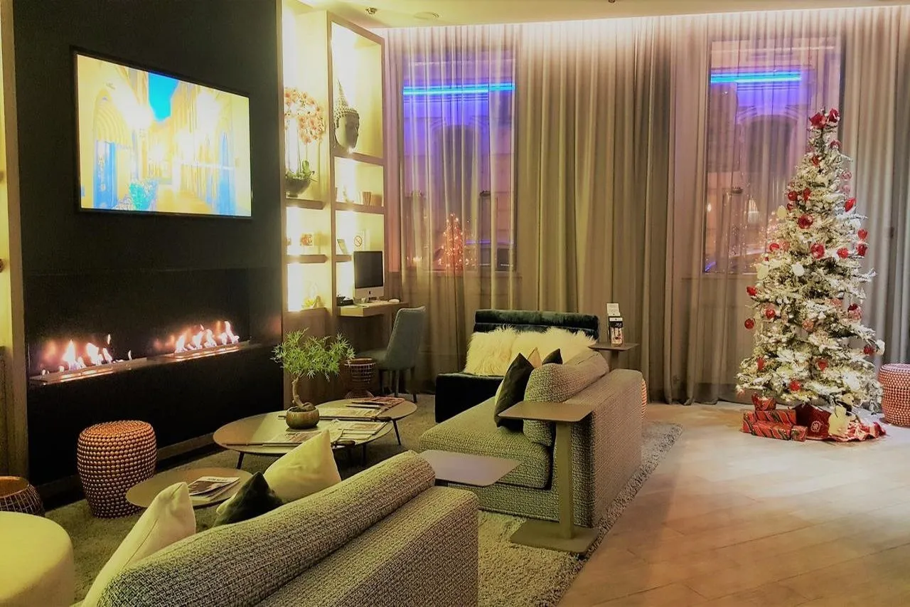 Best Western Plus Nice Cosy — rooms and atmosphere