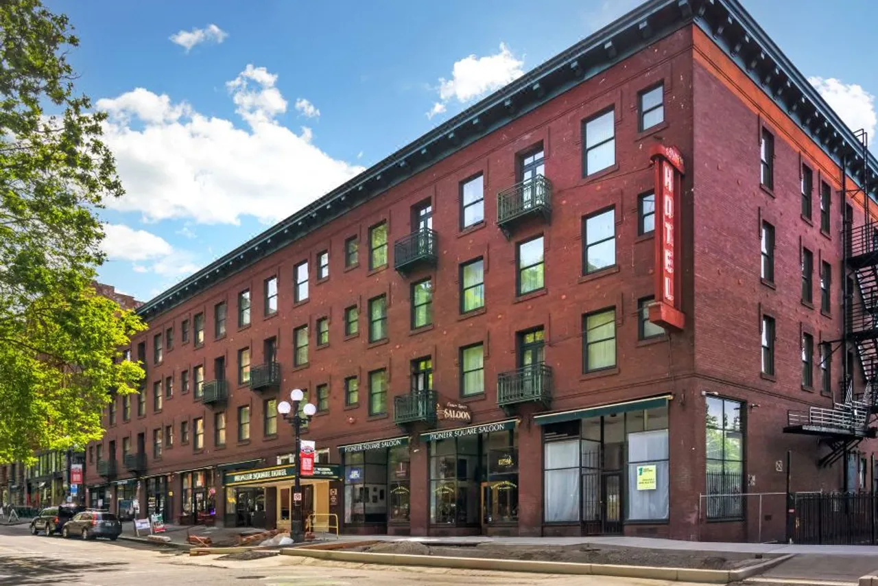 Best Western Plus Pioneer Square Hotel Downtown — rooms and atmosphere