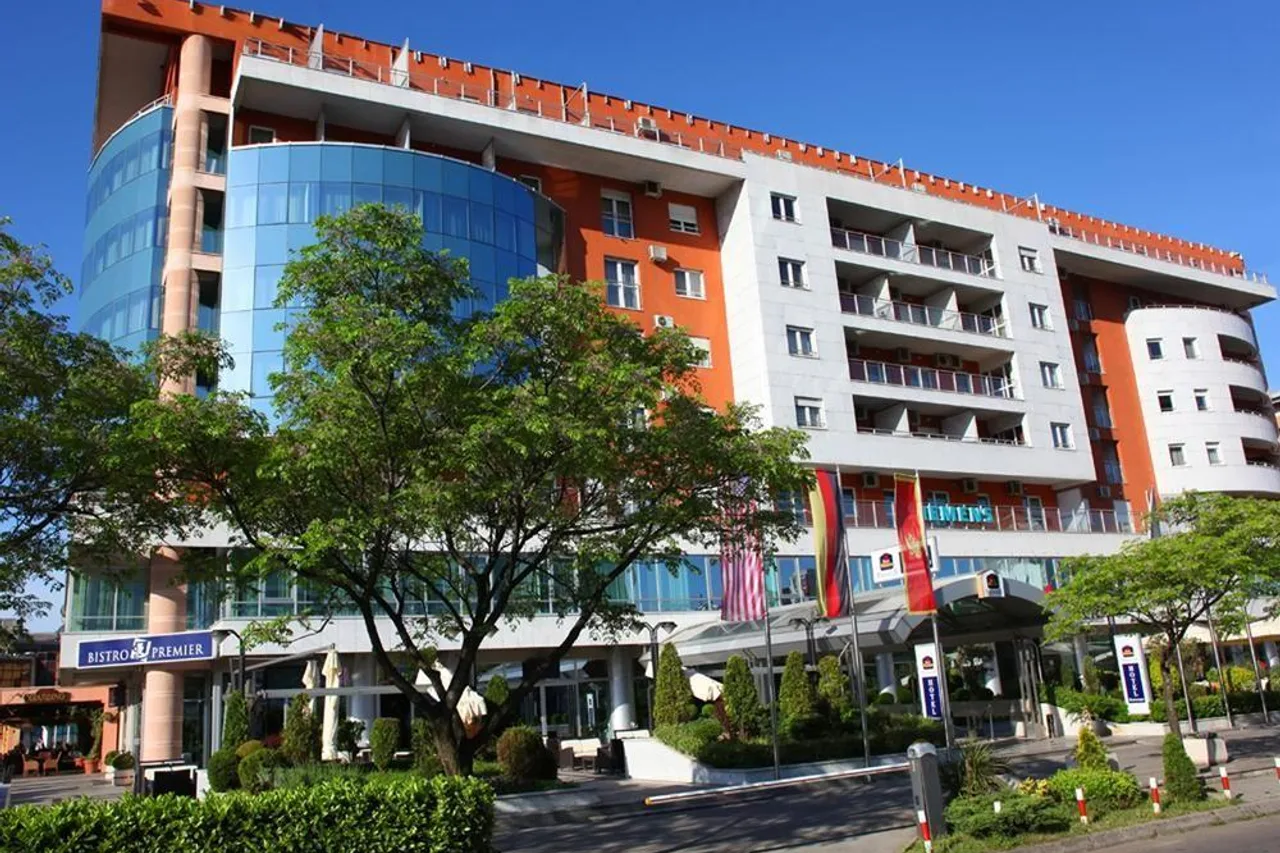 Best Western Premier Montenegro — rooms and atmosphere