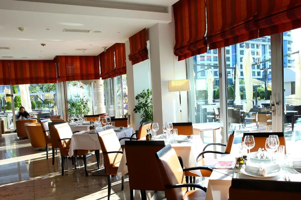 Best Western Premier Montenegro — rooms and atmosphere