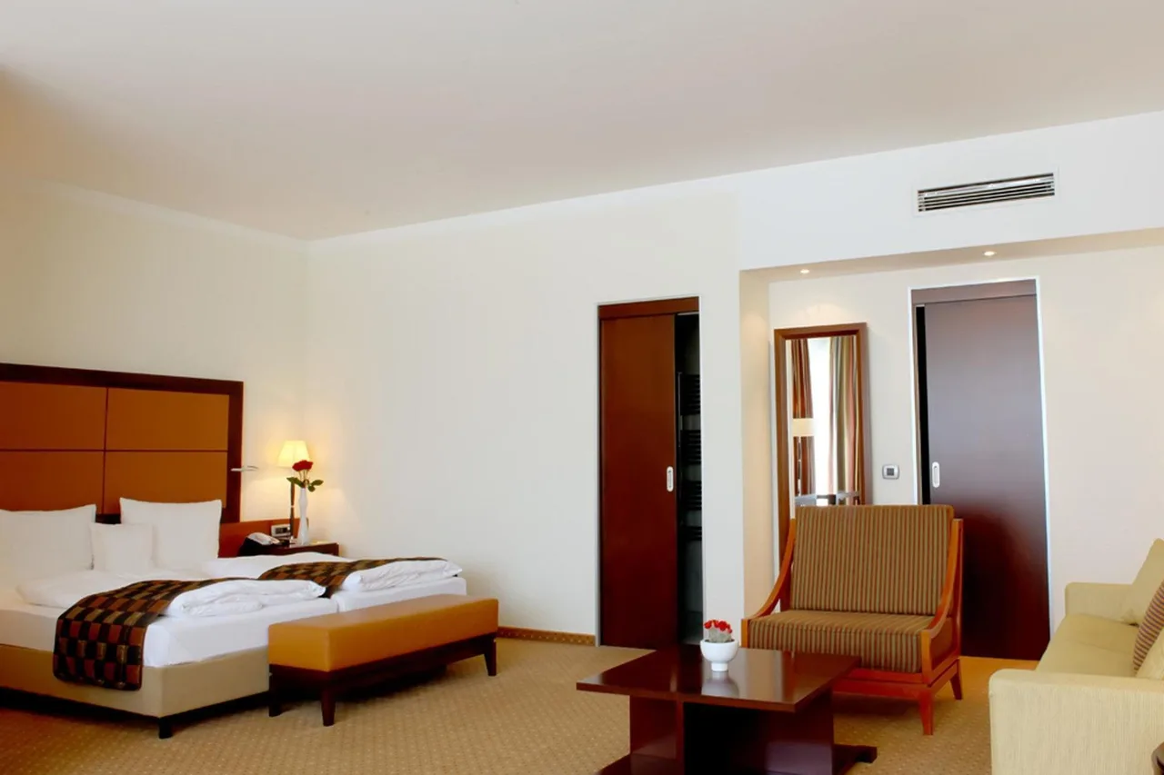 Best Western Premier Montenegro — rooms and atmosphere