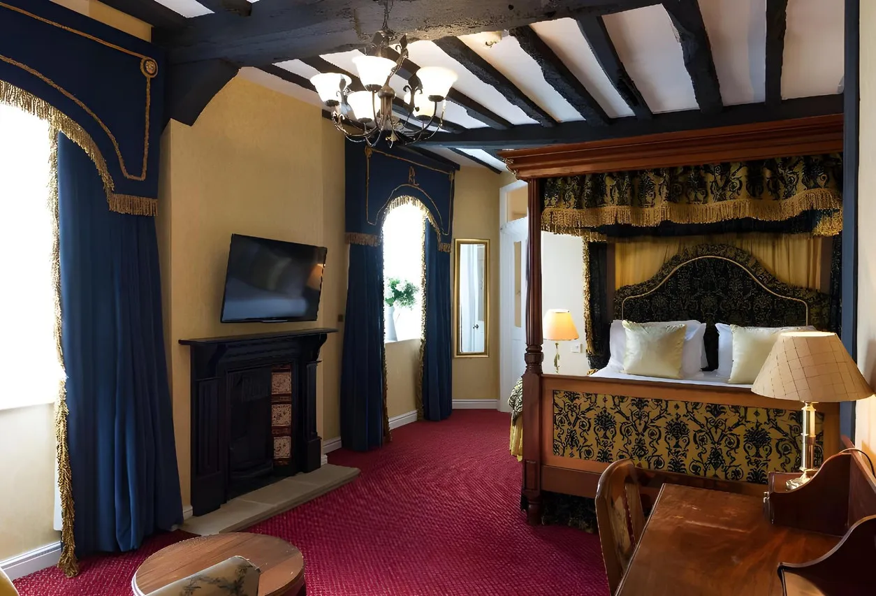 Best Western Red Lion Hotel — rooms and atmosphere