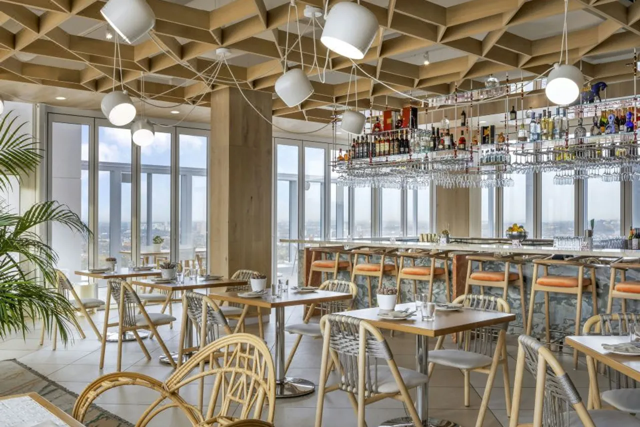 BISHA, a Luxury Collection Hotel, Toronto — rooms and atmosphere