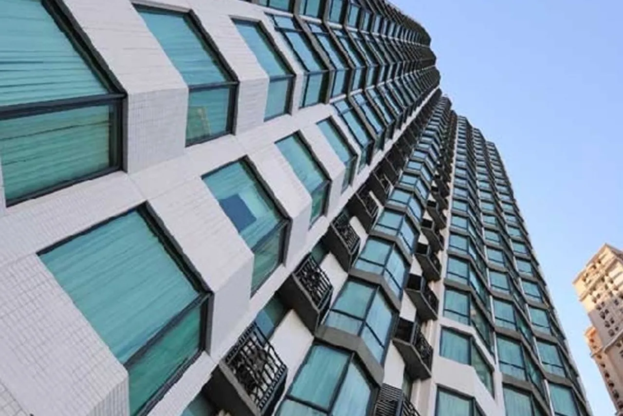 Bishop Lei International House — rooms and atmosphere