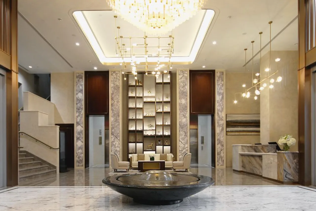 Blossom Hotel Houston, Curio Collection by Hilton — rooms and atmosphere