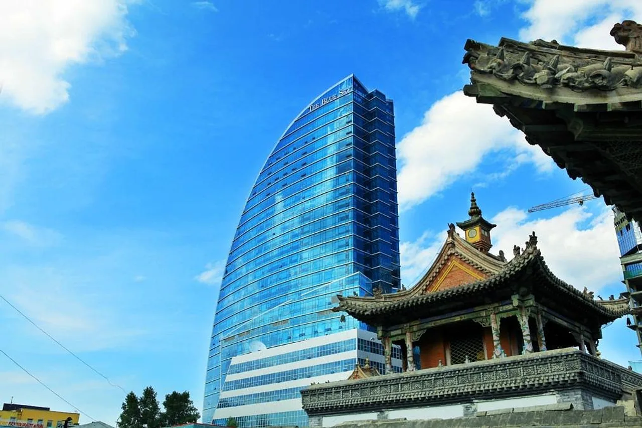 The Blue Sky Hotel &amp; Tower — rooms and atmosphere