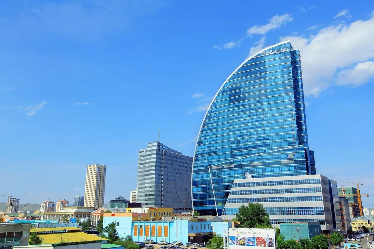 The Blue Sky Hotel &amp; Tower — rooms and atmosphere