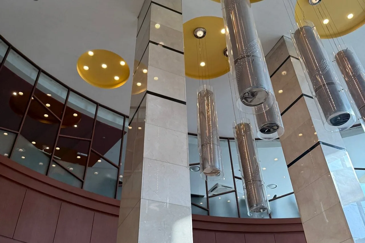 The Blue Sky Hotel &amp; Tower — rooms and atmosphere